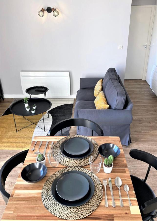 Sacre Coeur - Duplex Avec Balcon - 4 Pers Apartment Шоле Екстериор снимка